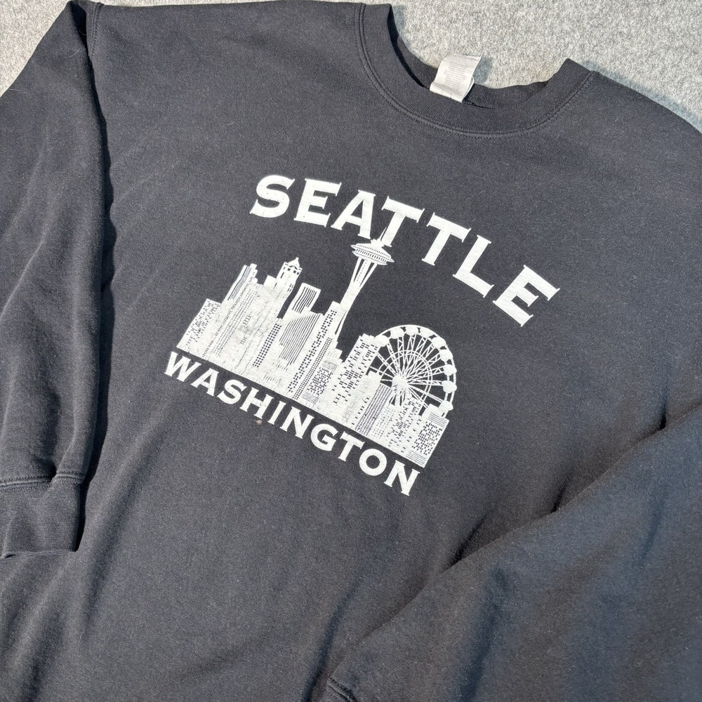 Seattle Washington Pullover Mens‎ 2x Black Sweatshirt Skyline Graphic Crewneck